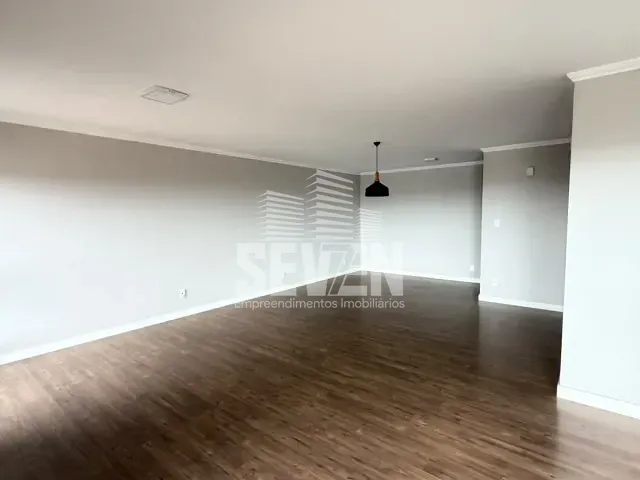 Apartamento com 260m² 3 quartos e 4 banheiros, à venda, no bairro Jardim Estoril IV em Bauru
