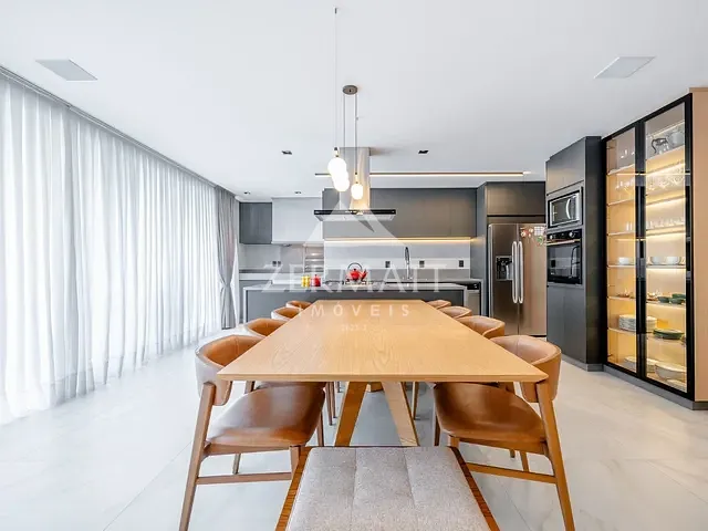 Apartamento com 267m² 3 quartos e 5 banheiros, à venda, no bairro Bom Retiro em Blumenau