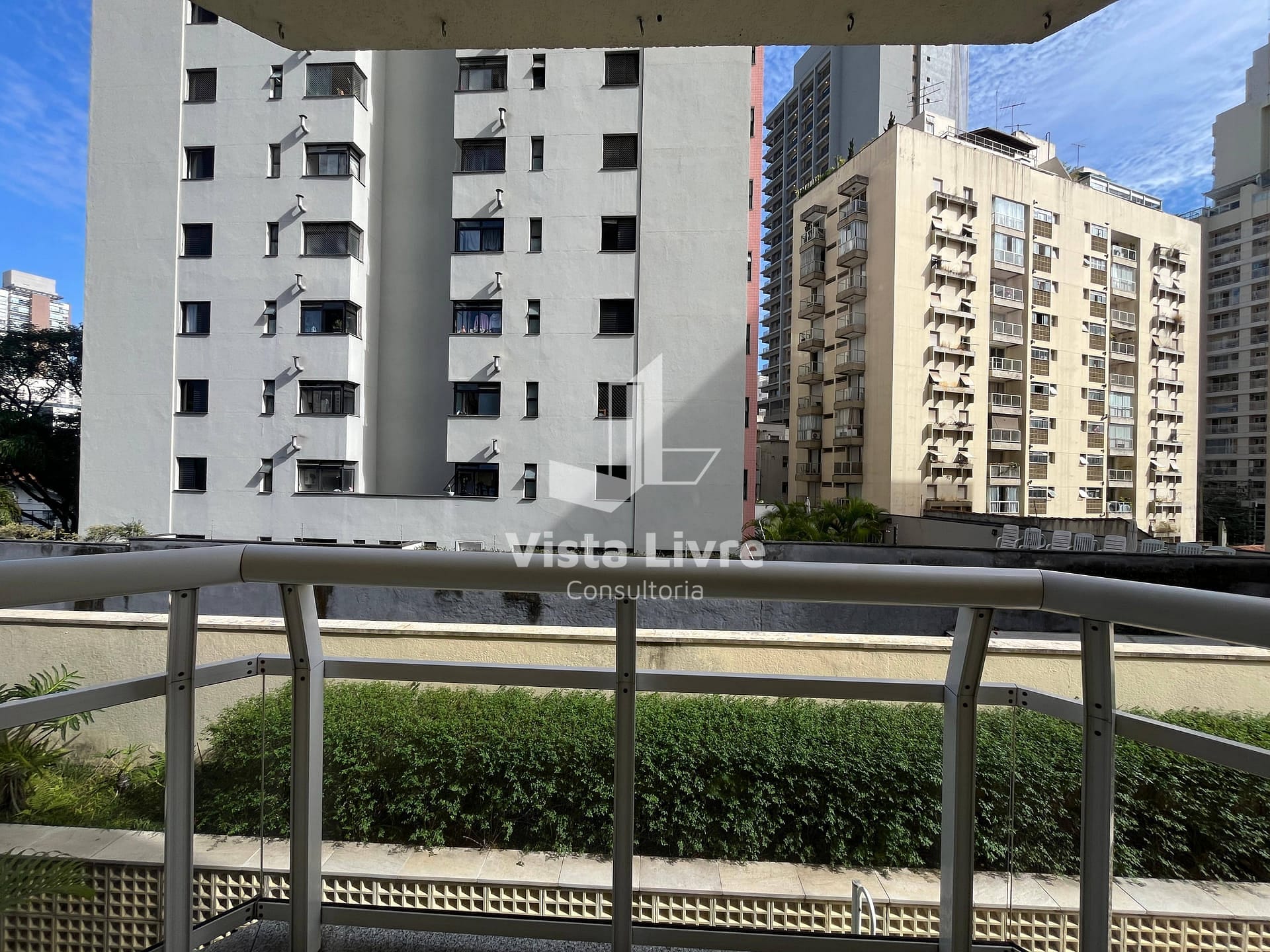 Apartamento à venda com 2 quartos, 56m² - Foto 3