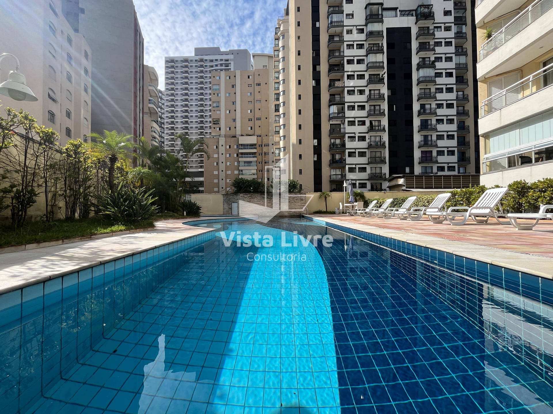 Apartamento à venda com 2 quartos, 56m² - Foto 20
