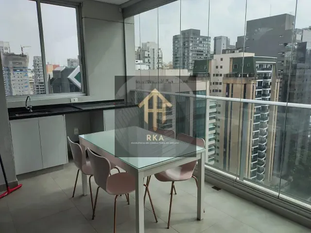 Apartamento 1 quarto e 1 banheiro, para alugar, no bairro Moema em São Paulo