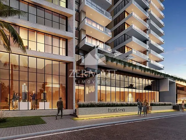 Apartamento com 206m² 3 quartos e 4 banheiros, à venda, no bairro Centro em Balneário Piçarras