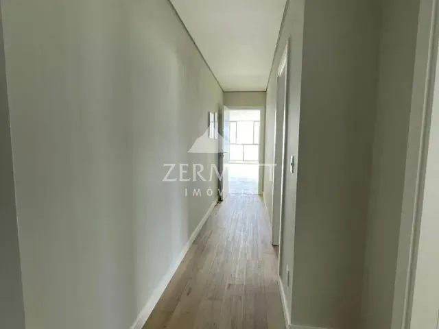 Apartamento com 206m² 3 quartos e 4 banheiros, à venda, no bairro Centro em Balneário Piçarras