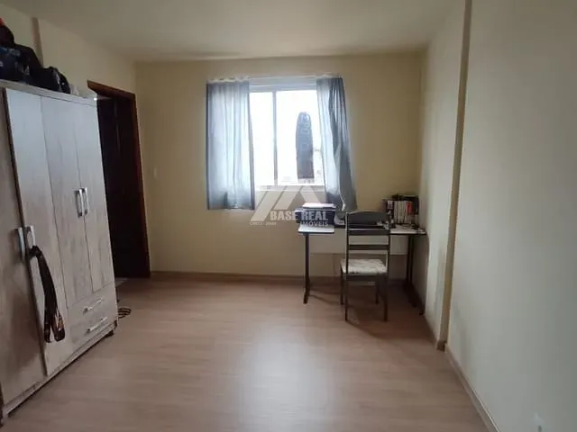 Apartamento com 97m² 3 quartos e 2 banheiros, à venda, no bairro Centro em Ponta Grossa