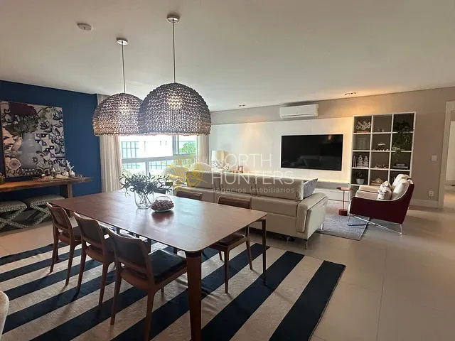 Apartamento com 148m² 2 quartos e 3 banheiros, à venda ou para alugar, no bairro Jurerê Internacional em Florianópolis