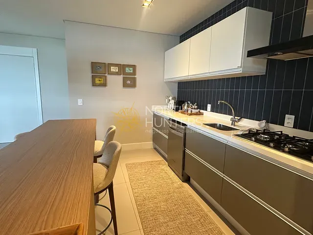 Apartamento com 148m² 2 quartos e 3 banheiros, à venda ou para alugar, no bairro Jurerê Internacional em Florianópolis