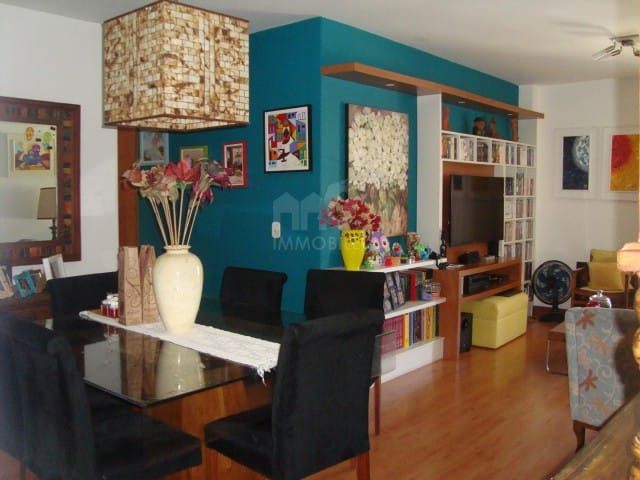 Apartamento à venda, no bairro Coronel Veiga em Petrópolis