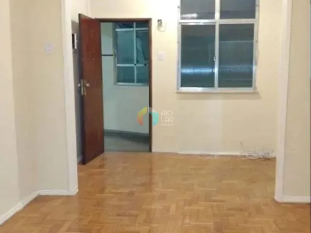 Apartamento com 30m² 1 quarto e 1 banheiro, à venda, no bairro Praça da Bandeira em Rio de Janeiro