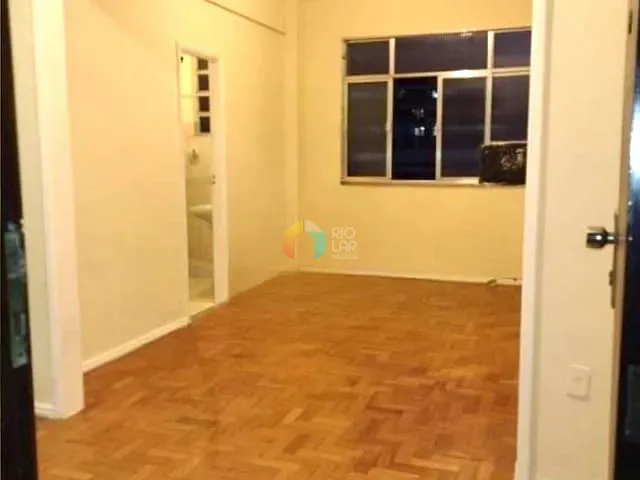 Apartamento com 30m² 1 quarto e 1 banheiro, à venda, no bairro Praça da Bandeira em Rio de Janeiro