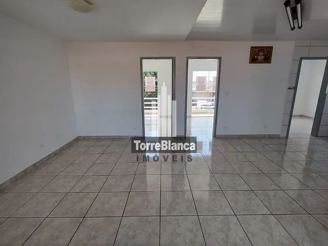 Apartamento com 85m² 3 quartos e 1 banheiro, para alugar, no bairro Uvaranas em Ponta Grossa