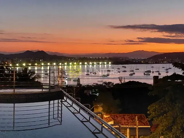 Apartamento com 189m² 3 quartos e 4 banheiros, para alugar, no bairro Jurerê em Florianópolis