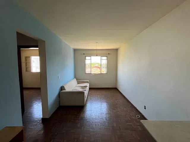 Apartamento 2 quartos e 1 banheiro, à venda, no bairro Jardim Palermo em Londrina