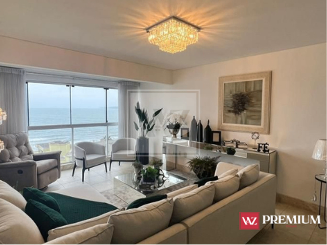 Apartamento 4 quartos e 6 banheiros, à venda, no bairro Meia Praia em Itapema