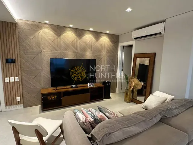 Apartamento 3 quartos e 4 banheiros, para alugar, no bairro Jurerê em Florianópolis