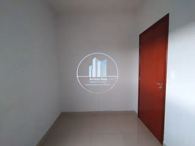 Apartamento com 200m² 2 quartos e 1 banheiro, à venda, no bairro Parque Real em Pouso Alegre