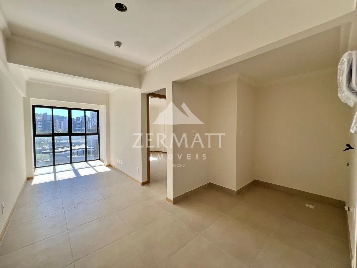 Apartamento à venda 1 Quarto, 1 Vaga, 37.56M, Centro (Blumenau), Blumenau - SC | Edificio Unique - foto 1