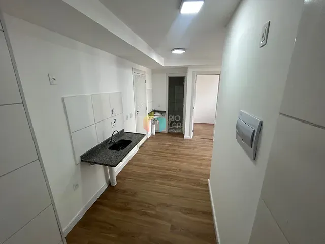 Apartamento 2 quartos e 1 banheiro, à venda, no bairro Santo Cristo em Rio de Janeiro