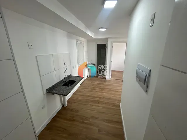Apartamento 2 quartos e 1 banheiro, à venda, no bairro Santo Cristo em Rio de Janeiro