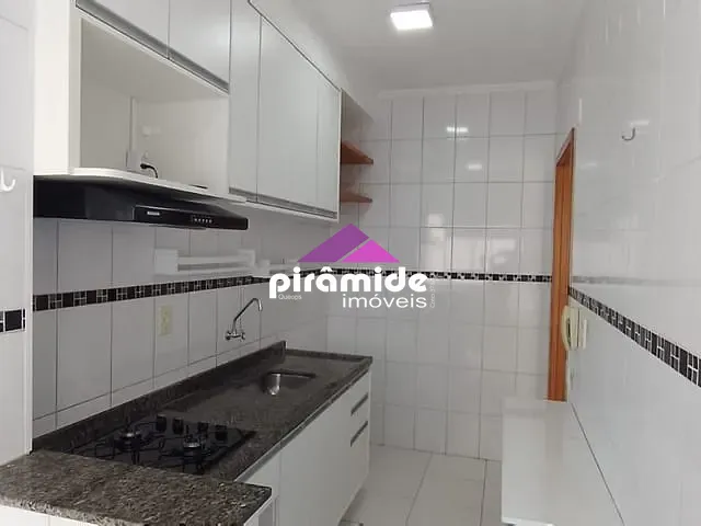 Apartamento 2 quartos e 1 banheiro, para alugar, no bairro Jardim Oriente em São José dos Campos