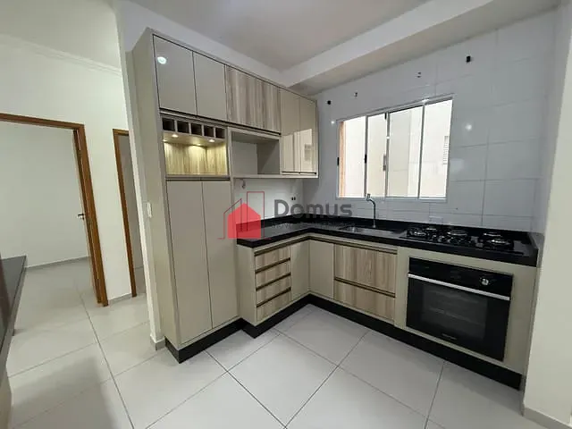 Apartamento 2 quartos e 2 banheiros, à venda, no bairro Loteamento Residencial e Comercial Flamboyant em Pindamonhangaba