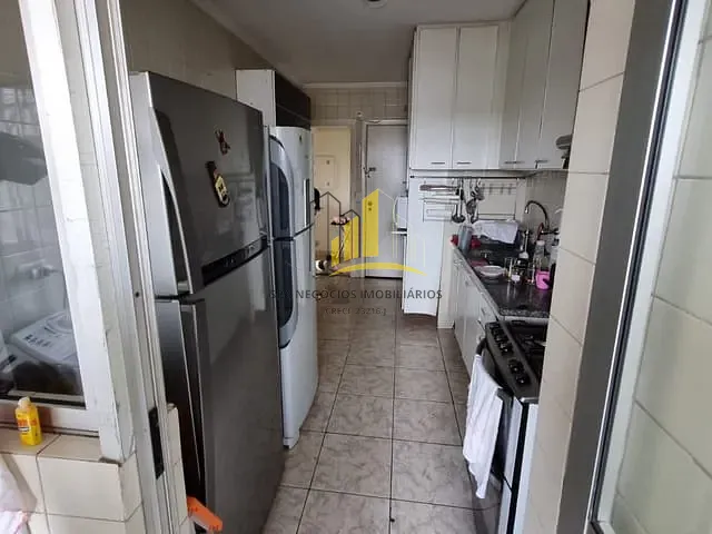 Apartamento 3 quartos e 2 banheiros, para alugar, no bairro Parque São Jorge em São Paulo