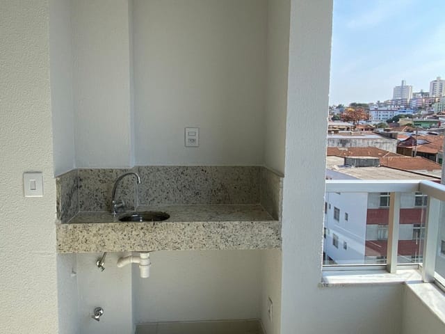 Apartamento com 480m² 3 quartos e 1 banheiro, à venda, no bairro João Pinheiro em Belo Horizonte