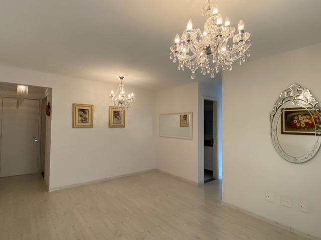 Apartamento com 142m² 3 quartos e 2 banheiros, à venda, no bairro Centro em Londrina
