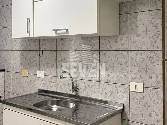 Apartamento 2 quartos e 1 banheiro, à venda, no bairro Parque Residencial das Camélias em Bauru