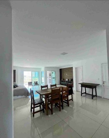 Apartamento 3 quartos e 5 banheiros, à venda, no bairro Centro em Campos dos Goytacazes