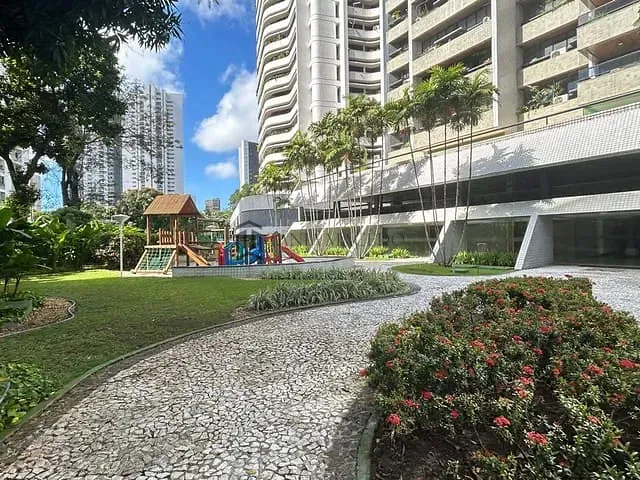 Apartamento 4 quartos e 3 banheiros, à venda, no bairro Tamarineira em Recife