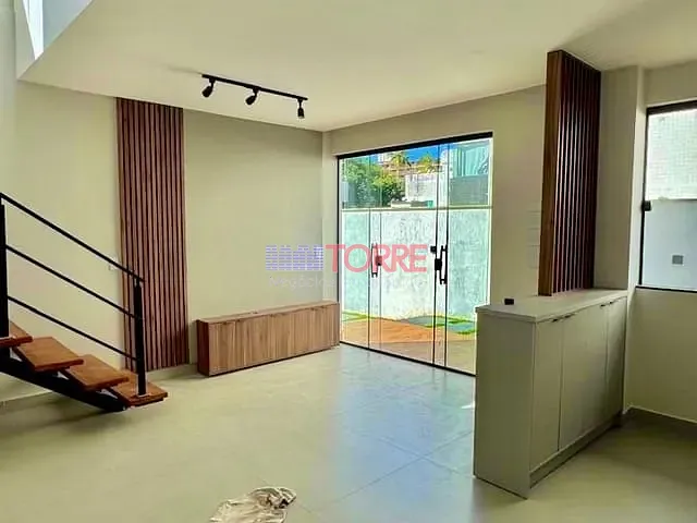 Apartamento 3 quartos e 3 banheiros, à venda, no bairro Nossa Senhora da Vitória em Ilhéus