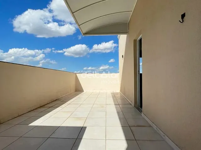 Cobertura / Penthouse com 110m² 2 quartos e 2 banheiros, para alugar, no bairro Planalto em Belo Horizonte