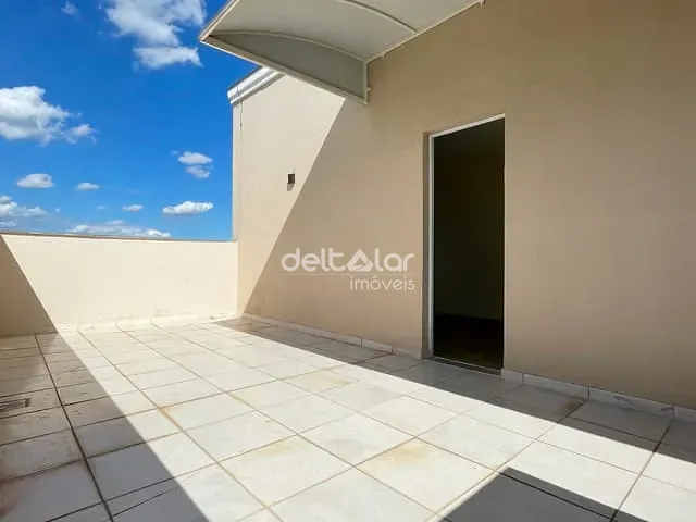 Cobertura / Penthouse com 110m² 2 quartos e 2 banheiros, para alugar, no bairro Planalto em Belo Horizonte