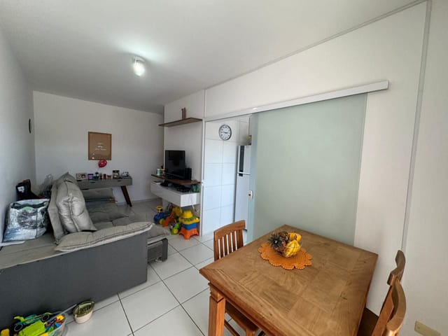Apartamento 2 quartos e 1 banheiro, à venda, no bairro Loteamento Residencial Andrade em Pindamonhangaba