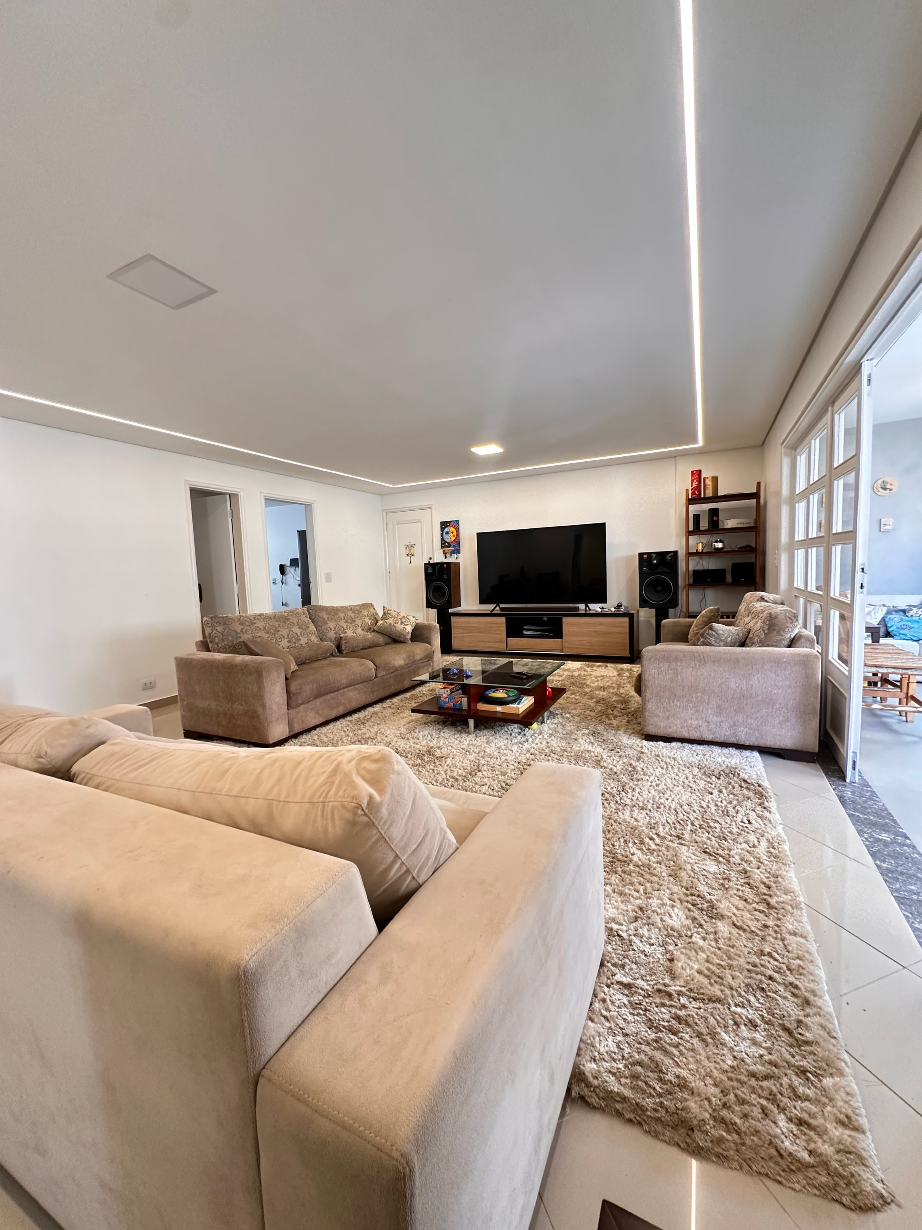 Apartamento à venda, 4 quartos sendo 2 suítes plenas e 2 americanas,Setor Bueno, Goiânia, GO