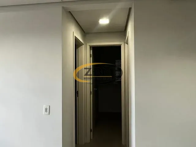 Apartamento com 70m² 2 quartos e 1 banheiro, à venda, no bairro Ouro Verde em Londrina