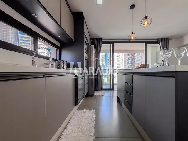 Apartamento com 142m² 3 quartos e 3 banheiros, à venda, no bairro Fazenda em Itajaí