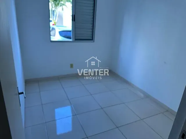 Apartamento 2 quartos e 1 banheiro, para alugar, no bairro Parque Santo Antônio em Taubaté