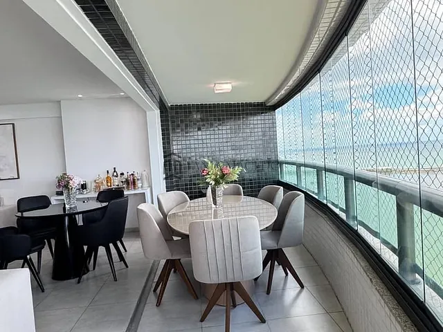 Apartamento 4 quartos e 6 banheiros, à venda, no bairro Santo Antônio em Recife