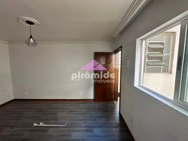 Apartamento com 55m² 2 quartos e 1 banheiro, à venda, no bairro Vila Zizinha em São José dos Campos