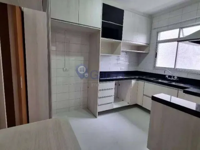 Apartamento 3 quartos e 3 banheiros, à venda, no bairro Cabral em Curitiba