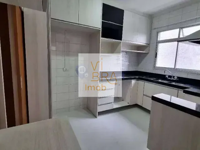 Apartamento 3 quartos e 3 banheiros, à venda, no bairro Cabral em Curitiba