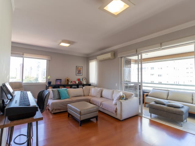 Apartamento com 137m² 3 quartos e 4 banheiros, à venda, no bairro Vila Olímpia em São Paulo