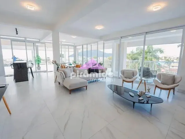 Apartamento com 500m² 3 quartos e 5 banheiros, à venda, no bairro Barra da Lagoa em Ubatuba