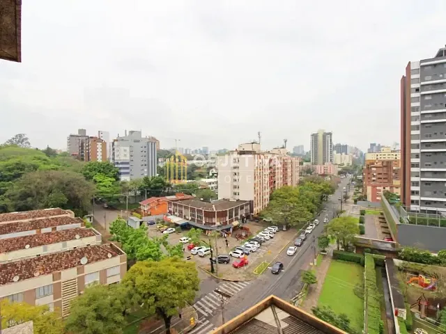 Apartamento 3 quartos e 2 banheiros, à venda, no bairro Boa Vista em Porto Alegre