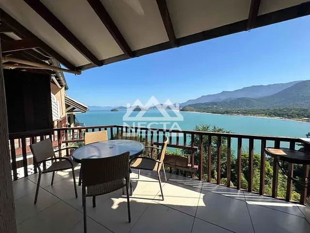 Apartamento com 174m² 3 quartos e 2 banheiros, à venda, no bairro Tabatinga em Caraguatatuba