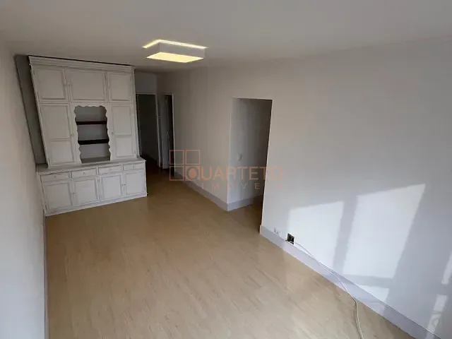 Apartamento 3 quartos e 2 banheiros, para alugar, no bairro Alto da Lapa em São Paulo