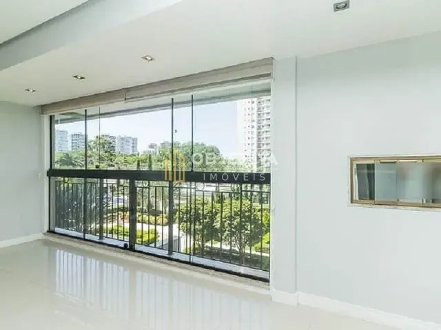 Apartamento 3 quartos e 3 banheiros, à venda, no bairro Jardim Europa em Porto Alegre