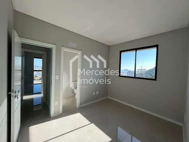 Apartamento com 159m² 2 quartos e 3 banheiros, à venda, no bairro Fazenda em Itajaí