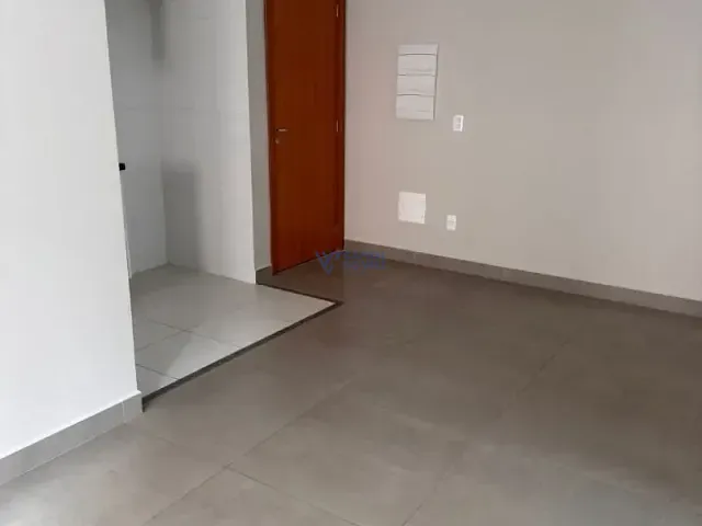 Apartamento 2 quartos e 1 banheiro, à venda, no bairro Jardim Oriente em São José dos Campos
